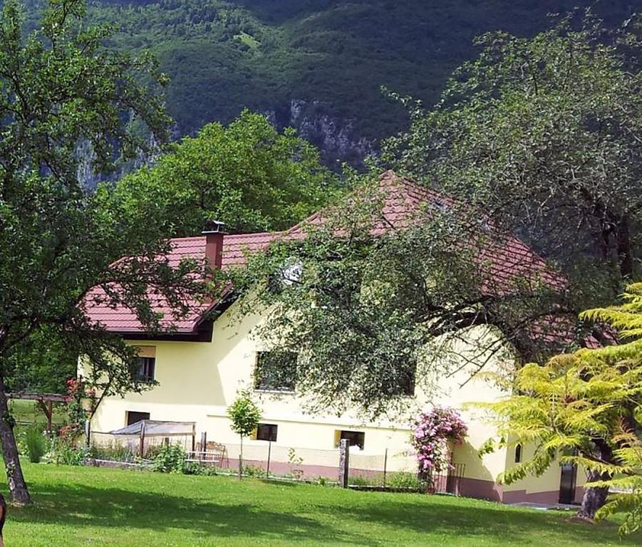 Apartments And Rooms Oasis Of Peace Bovec Exterior photo